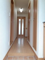 シンプルで使いやすい玄関です