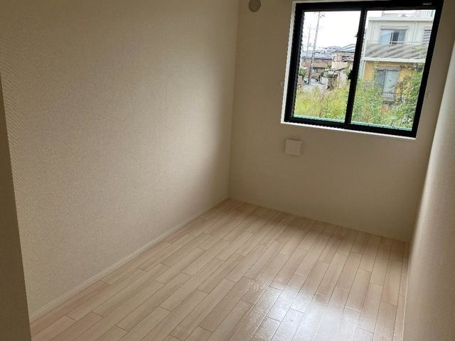 ラーパ　～ｒａｐａ～の洋室