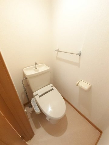 フィールドビーチ３のトイレ|落ち着いたトイレです