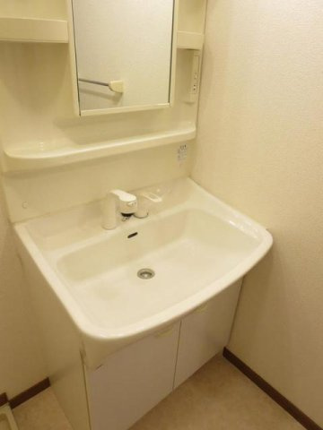 ラ・ヴェールの洗面所|コンパクトで使いやすい洗面所