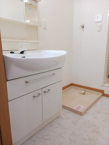 アルドーレ　Ｂの洗面所|忙しい朝には欠かせない洗面所です