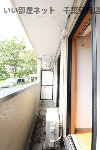 クレストール蘇我のバルコニー|お洗濯にも便利なバルコニー付き