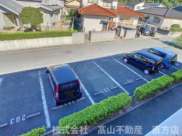 北九州市八幡西区木屋瀬５丁目のアパートの駐車場