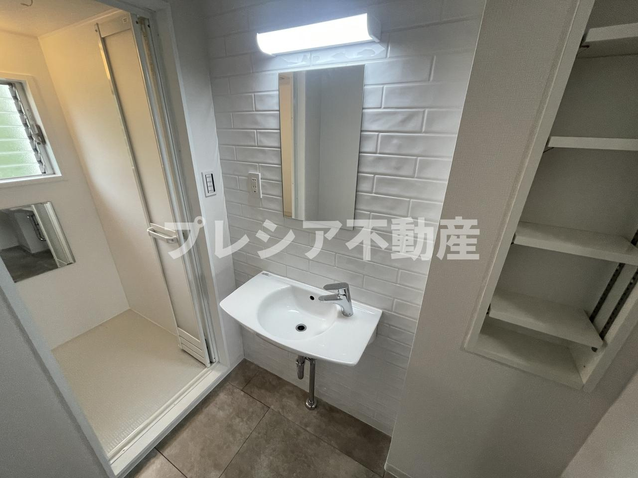 一ノ谷グリーンハイツI棟の独立洗面台