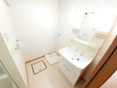 【洗面所】 | サンフラワー・アべニューＦ | 使いやすい洗面所です