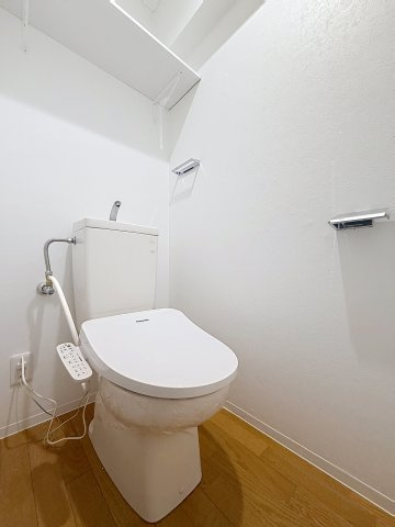 プランドール千里のトイレ|温水洗浄便座付きのトイレ