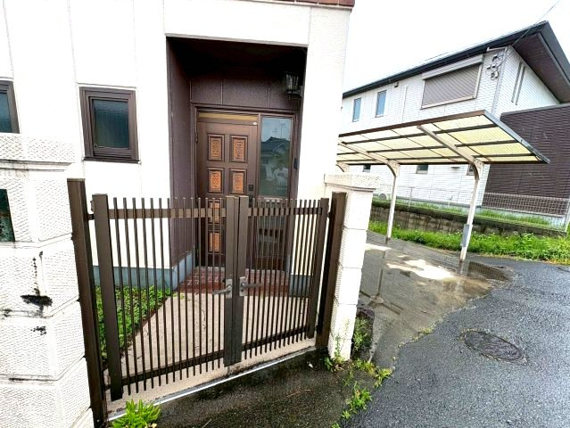 森井マンションのエントランス