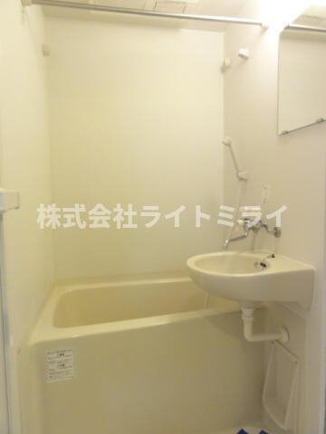 スカイコート菊川の浴室| 