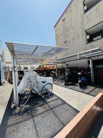 仲介手数料0円！イル　ボーン　キャステロの駐車場