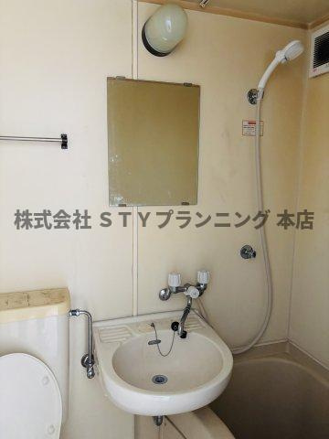 仲介手数料0円！イル　ボーン　キャステロの洗面所