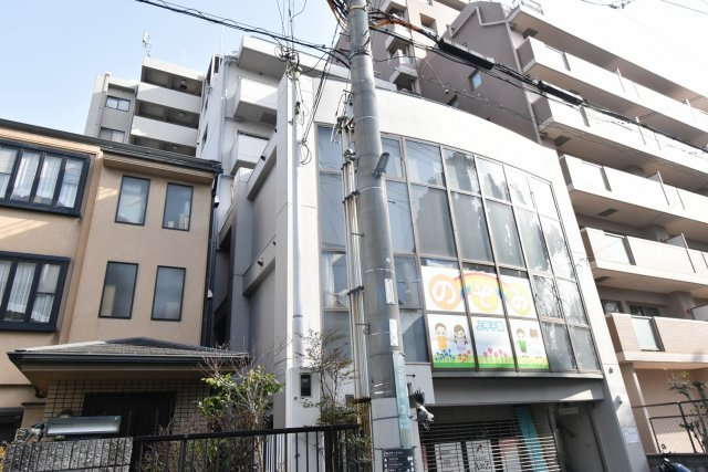 ヴィヴァンデ上甲子園の外観