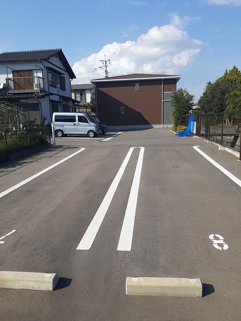 ラ　メゾン　デュボヌールの駐車場|駐車場です