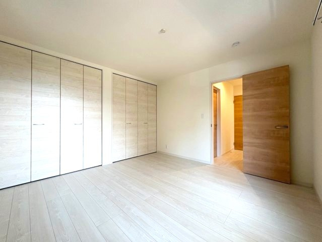 富田林市宮甲田町の一戸建ての寝室