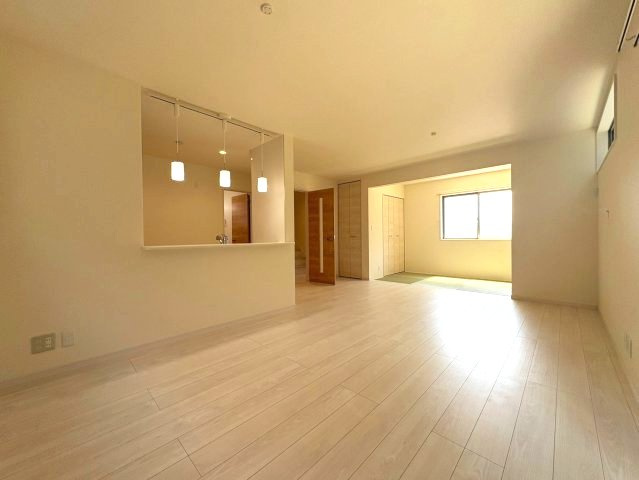 富田林市宮甲田町の一戸建ての居間・リビング