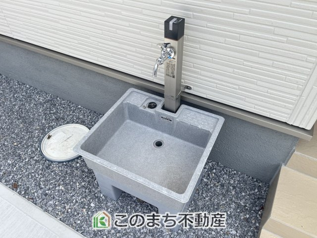 LiveleGarden.S下野市上大領の設備|外水栓はアウトドアやガーデニング、車のお手入れにも活躍します。