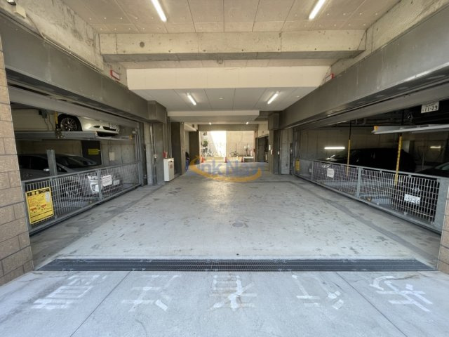 【駐車場】 | セレニテ新大阪弐番館