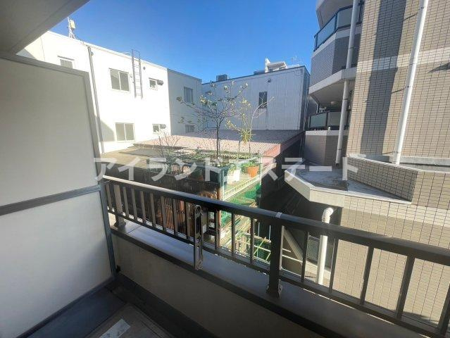 トポス.M.駒沢　駅近　陽当たり良好　オートロックのバルコニー