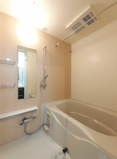 【浴室】 | ルラックＢ | 日々の疲れを癒すお風呂付です