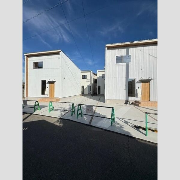 クワテュオール沓市場