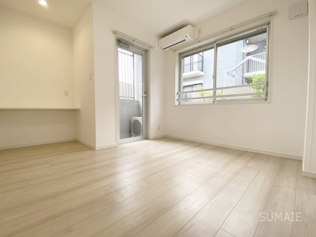 Ｇｒａｎｄ ｅｔｅの寝室|角部屋です！