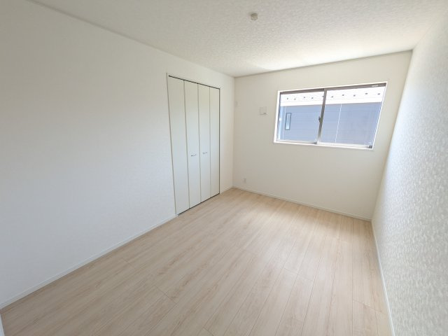 高萩市高萩　第3　新築戸建て　1号棟の洋室|陽当たりの良い明るい洋室です♪