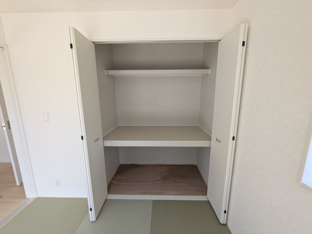 高萩市高萩　第3　新築戸建て　1号棟の収納