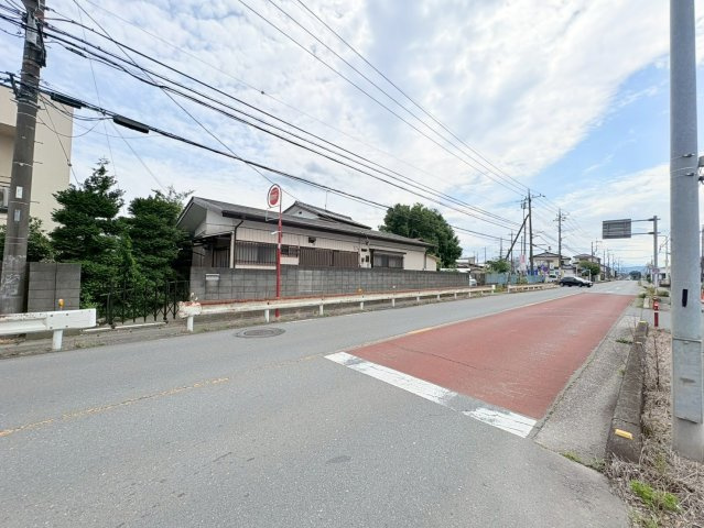 川越市笠幡　建築条件なし売地　JR川越線『笠幡駅』徒歩6分　【霞ヶ関西小学区】の前面道路含む現地写真