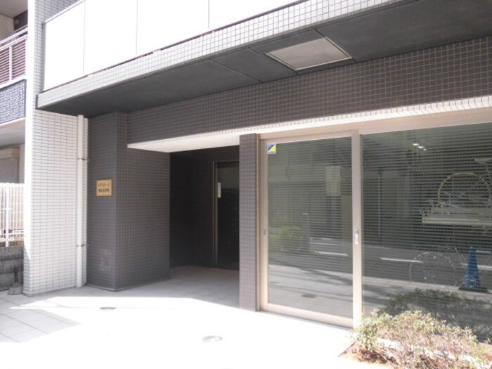 UTステージ横浜吉野町のエントランス|UTステージ横浜吉野町　エントランス
