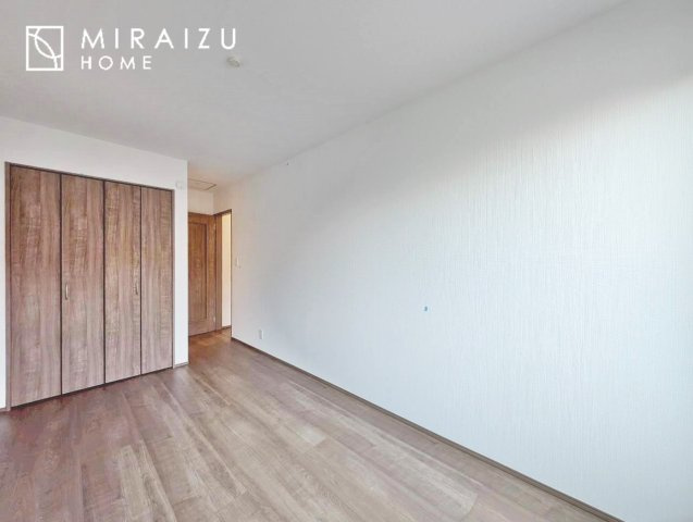 【寝室】 | 建物完成につき、実際のお部屋をごゆっくりご見学いただけます。お休みの日にご家族で見学はいかがでしょう。