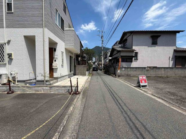 黒住町（6期）の前面道路含む現地写真