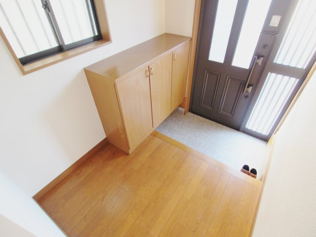 RK貸家の玄関