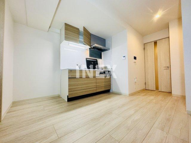 横浜市中区福富町東通の賃貸マンションの居間・リビング