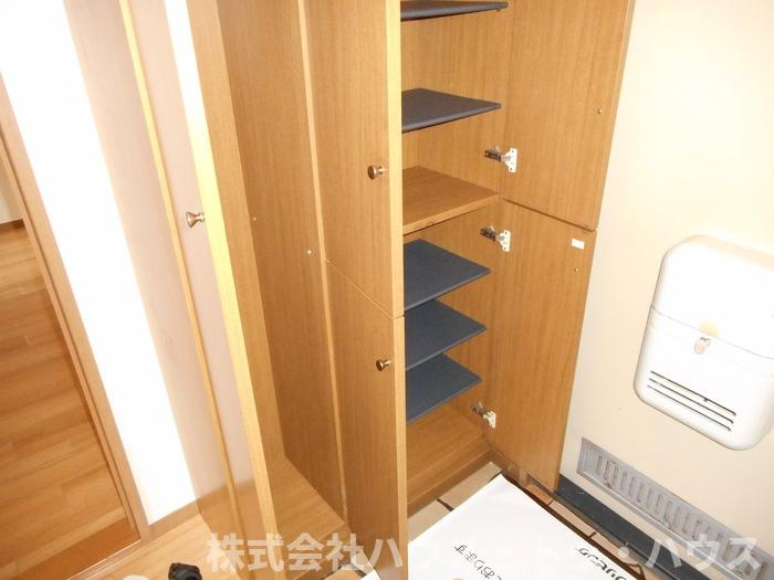 サンライトスクウェア　壱番館・弐番館 弐の玄関