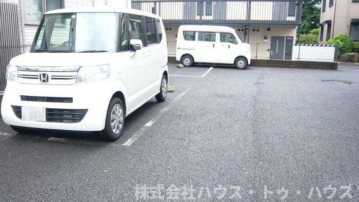 サンライトスクウェア　壱番館・弐番館 弐の駐車場