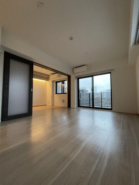 ＳＫＹＣＯＵＲＴ　Ｄ－ｉｂｅｒｔｅ　ＡＳＡＫＵＳＡの居間・リビング