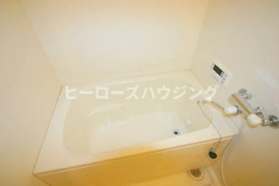 【浴室】 | 豊中パーク・レジデンス | ※同タイプの写真となり、実際のお部屋とは異なる場合があります