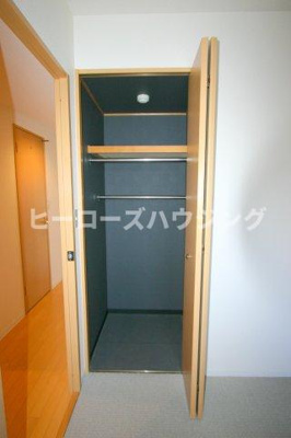 【収納】 | 豊中パーク・レジデンス | ※同タイプの写真となり、実際のお部屋とは異なる場合があります