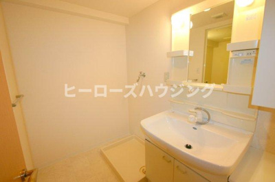 【洗面所】 | 豊中パーク・レジデンス | ※同タイプの写真となり、実際のお部屋とは異なる場合があります