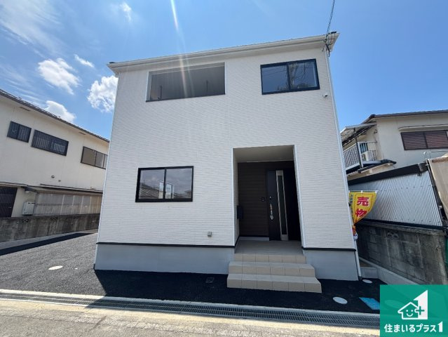 岩出市中迫　第6期　新築一戸建ての外観|安心の10年保証！外観を美しく保ち、雨水で汚れを落とします！気になることがありましたら、お気軽にお問い合わせください！