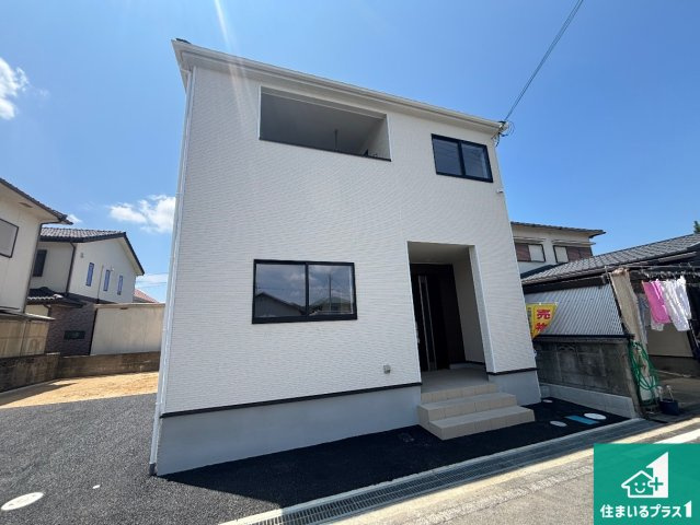 岩出市中迫　第6期　新築一戸建ての外観|安心の10年保証！外観を美しく保ち、雨水で汚れを落とします！気になることがありましたら、お気軽にお問い合わせください！