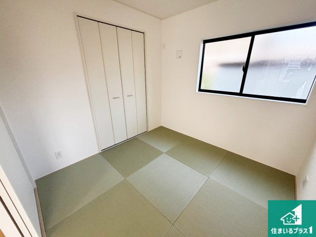 岩出市中迫　第6期　新築一戸建ての和室|一室あると便利な和室は客間としてだけでなく、小さなお子様のプレイルームやみんなでお昼寝もいいですね。