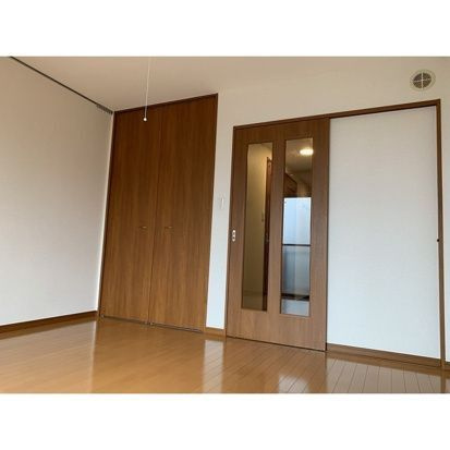 ａｄａｇｉｏの内装|■ピクチャーレール■エアコン■24時間換気システム