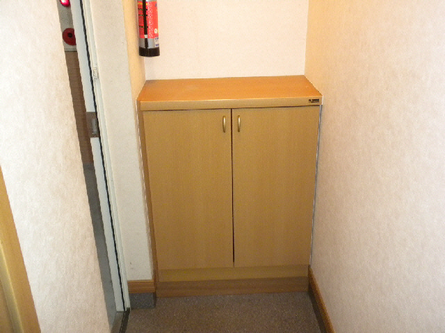ALFAGEの玄関