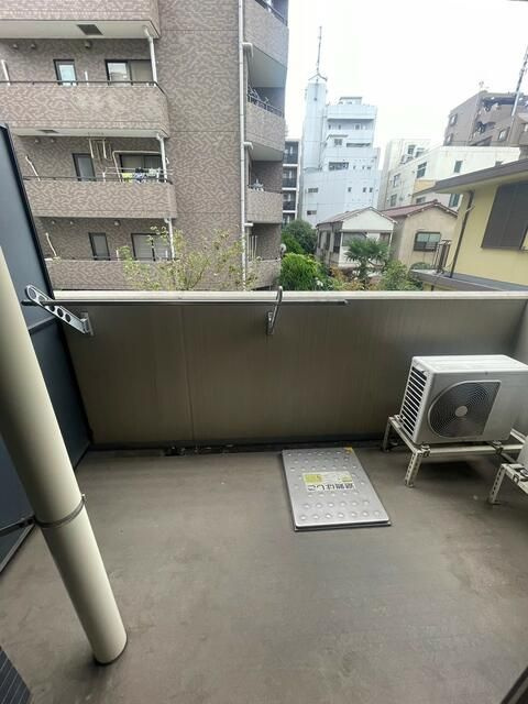 ガリシア　グランデ　江戸川橋のバルコニー