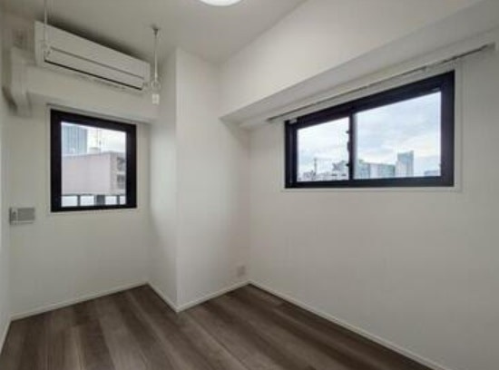S-RESIDENCE新宿若松町の洋室