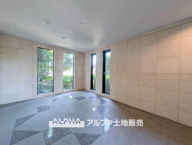 ステイツ花小金井ヴェルパセオのロビー|【lobby】
◆ロビー◆共用部は管理の行き届いた綺麗なスペース。いつも明るく家族を、来客を出迎えてくれる大切な場所です。