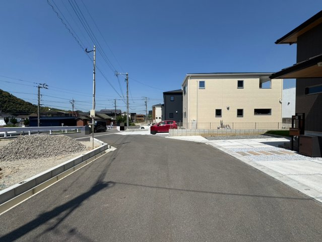  For.M Iーフォルムー小倉南区長行西1丁目2期　【小倉南区　新築戸建て】の前面道路含む現地写真|現地撮影　2026,5,30　For.M Iーフォルムー小倉南区長行西1丁目2期　【小倉南区　新築戸建て】