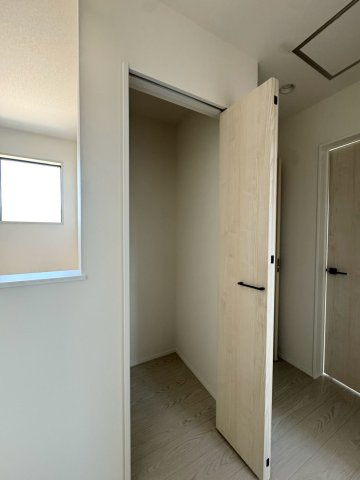  For.M Iーフォルムー小倉南区長行西1丁目2期　【小倉南区　新築戸建て】の収納|２階通路にも便利な収納完備♪掃除機などしまえます【小倉南区　新築戸建て】 