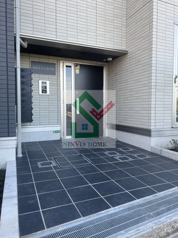 ヒルズ大泉学園のエントランス