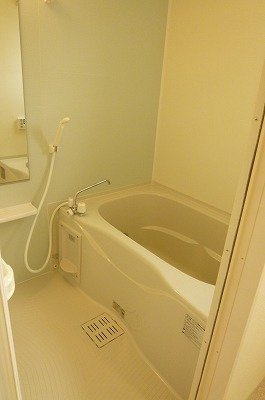 パーシモン北野の浴室